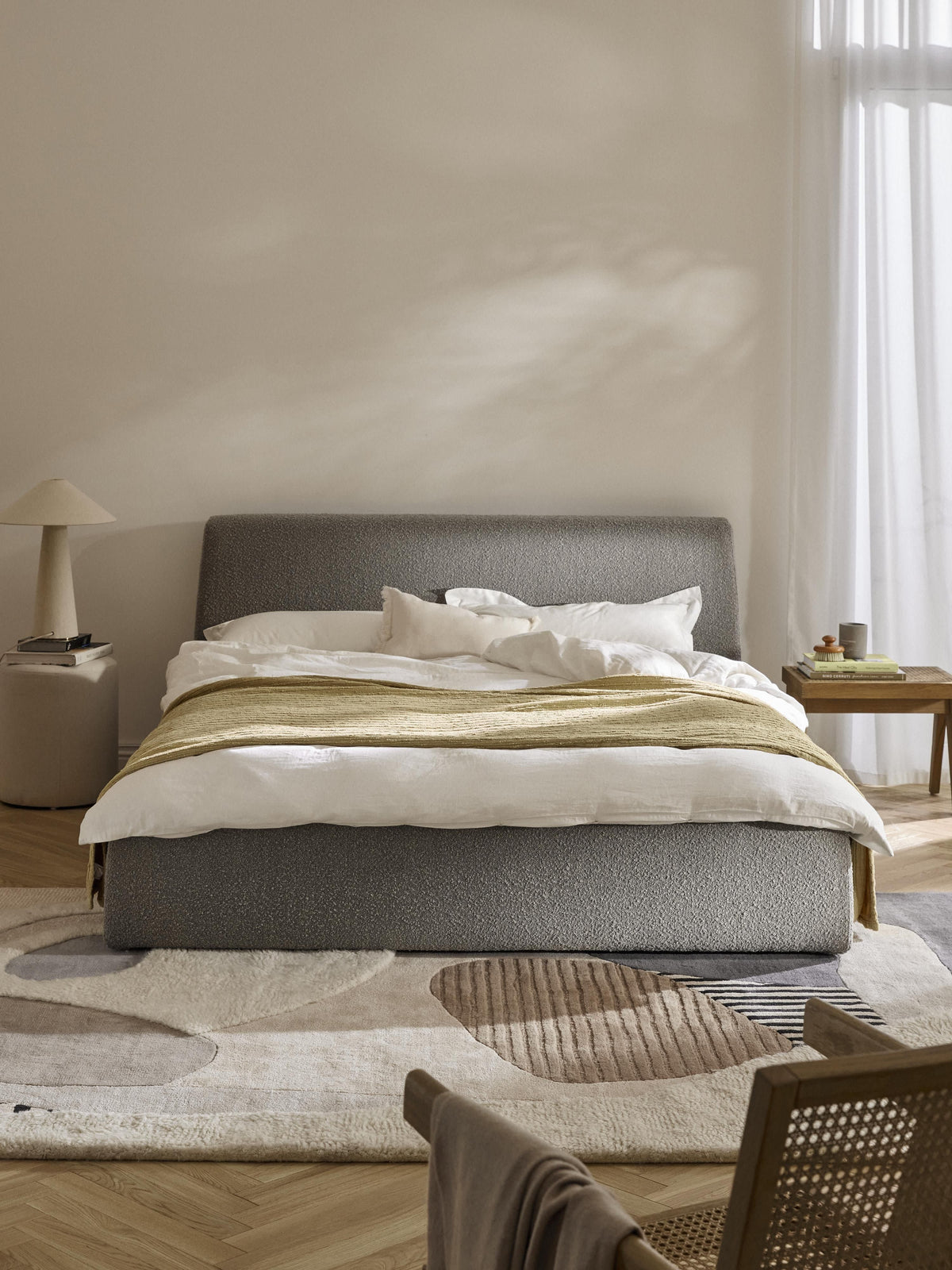 Clovenau Bouclé Upholstered Bed with Storage