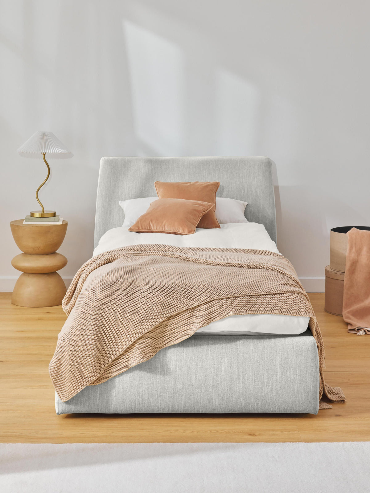 Clovenau Single Bed with Storage