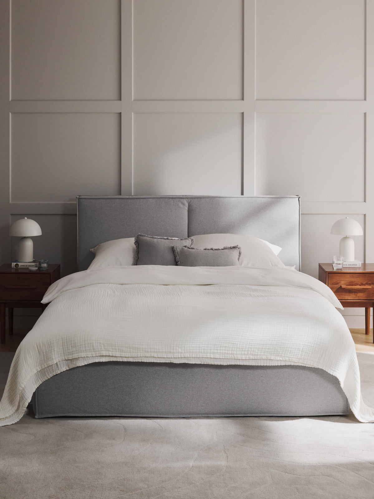 Drenhardt Upholstered Storage Bed