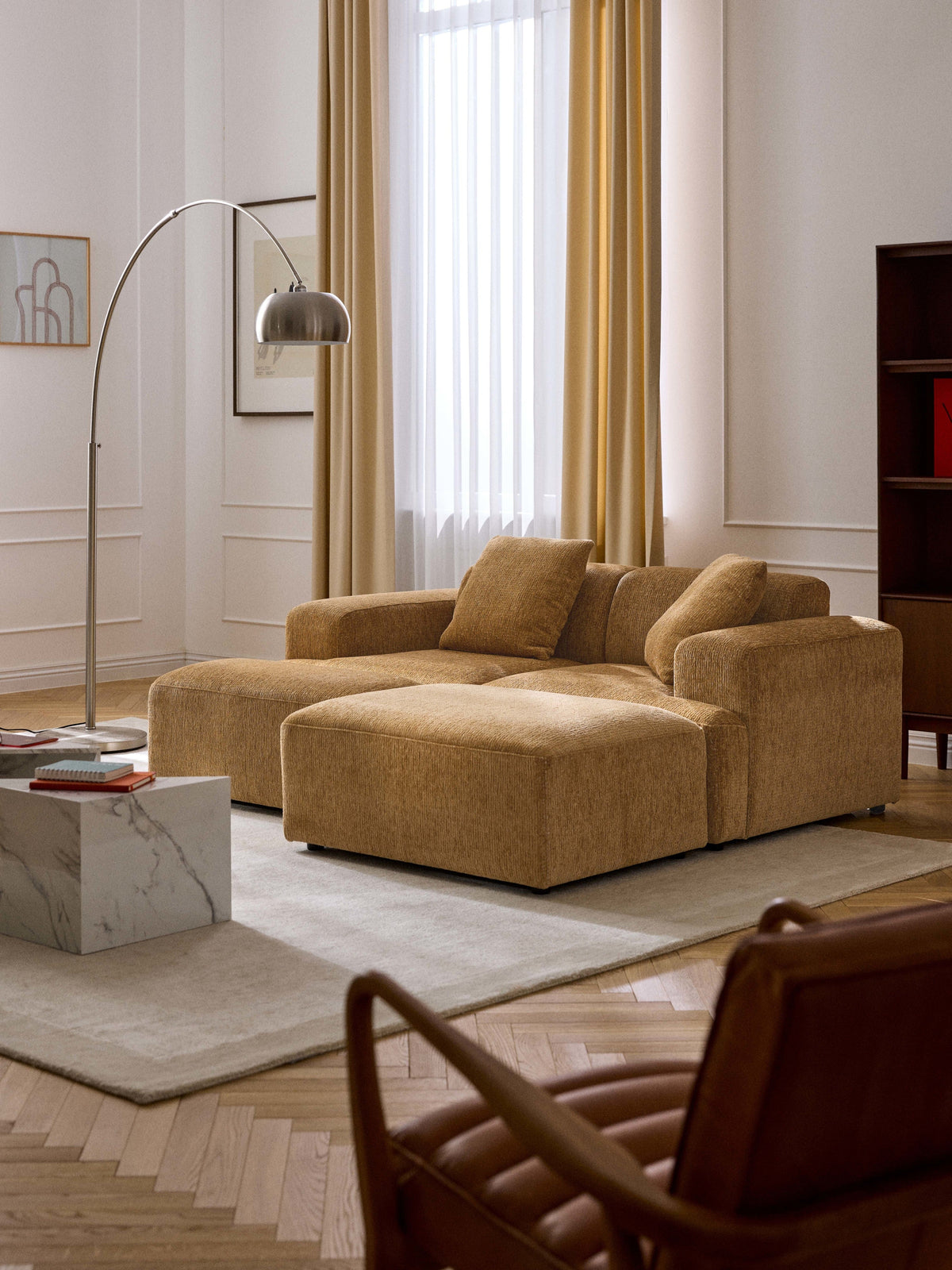 Melbrandt Ottoman, W 99 x D 72 cm