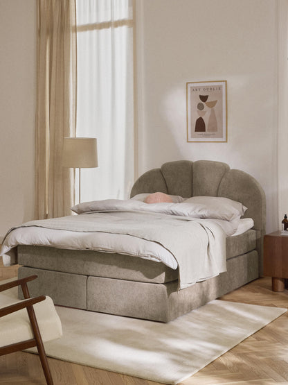 Romfeldt Box Spring Bed