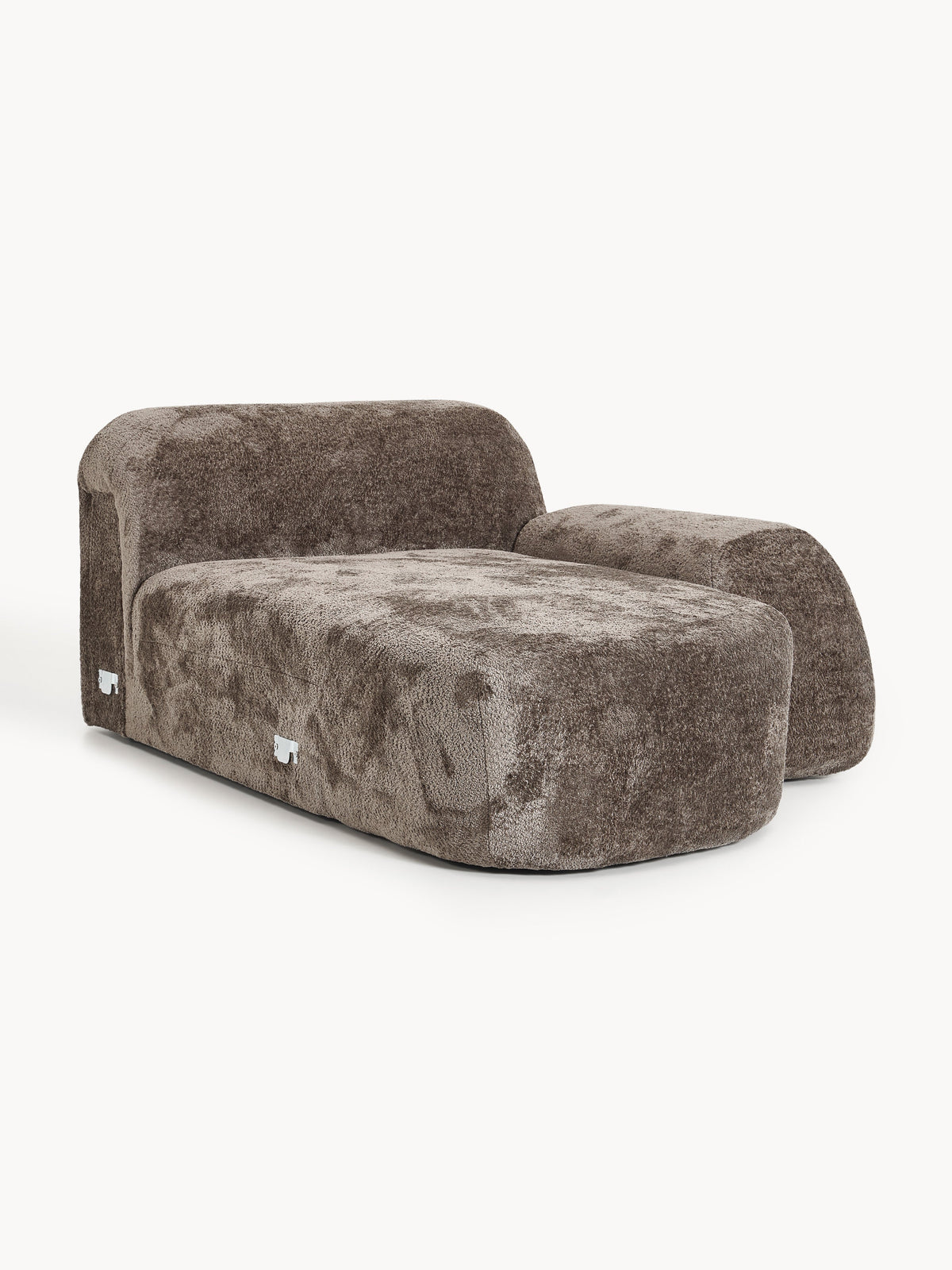 Wolkrath Chaise in Teddy Bouclé